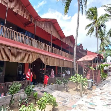 Mooi Park Hotel Sorong Bagian luar foto