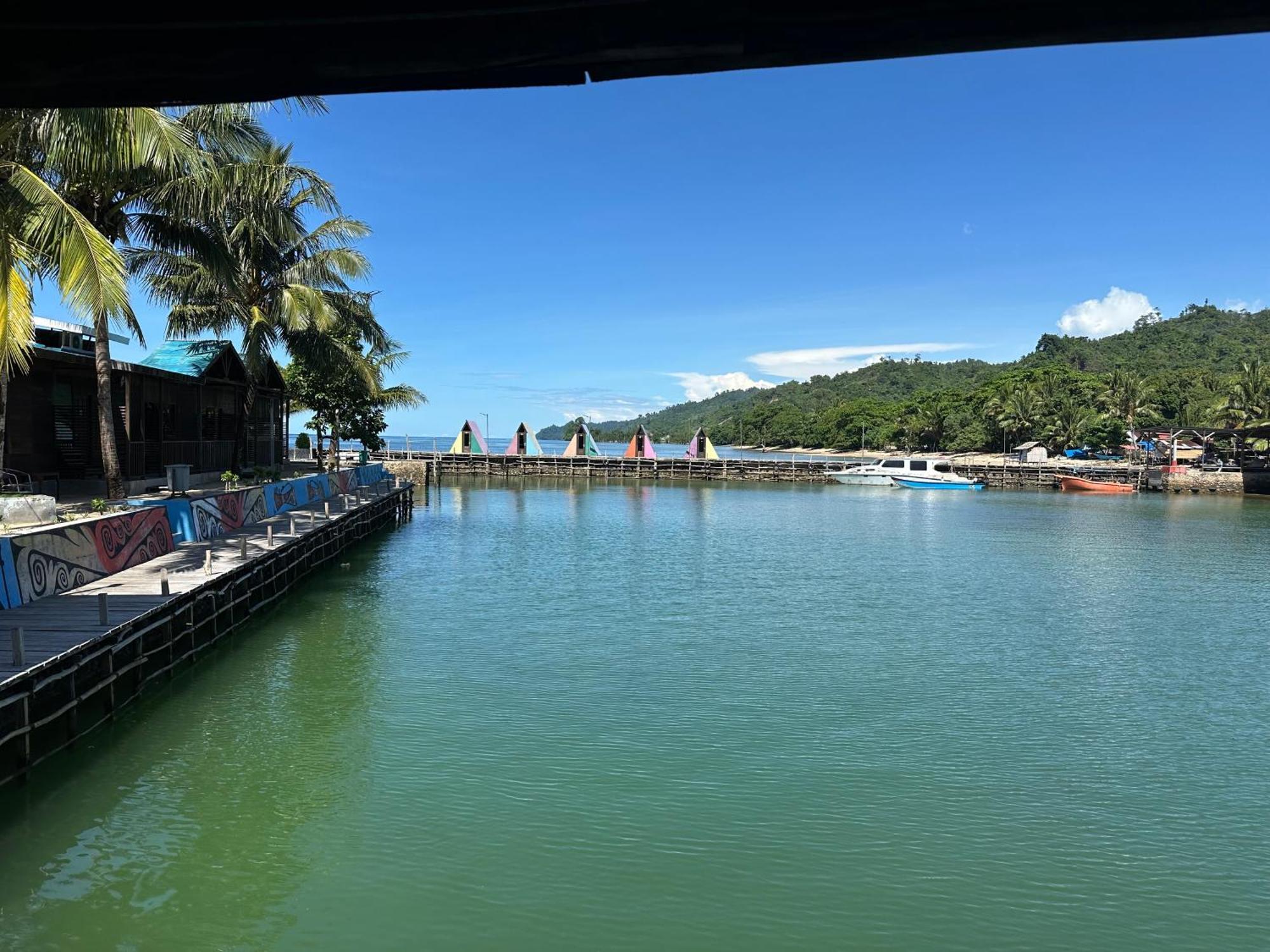 Mooi Park Hotel Sorong Bagian luar foto