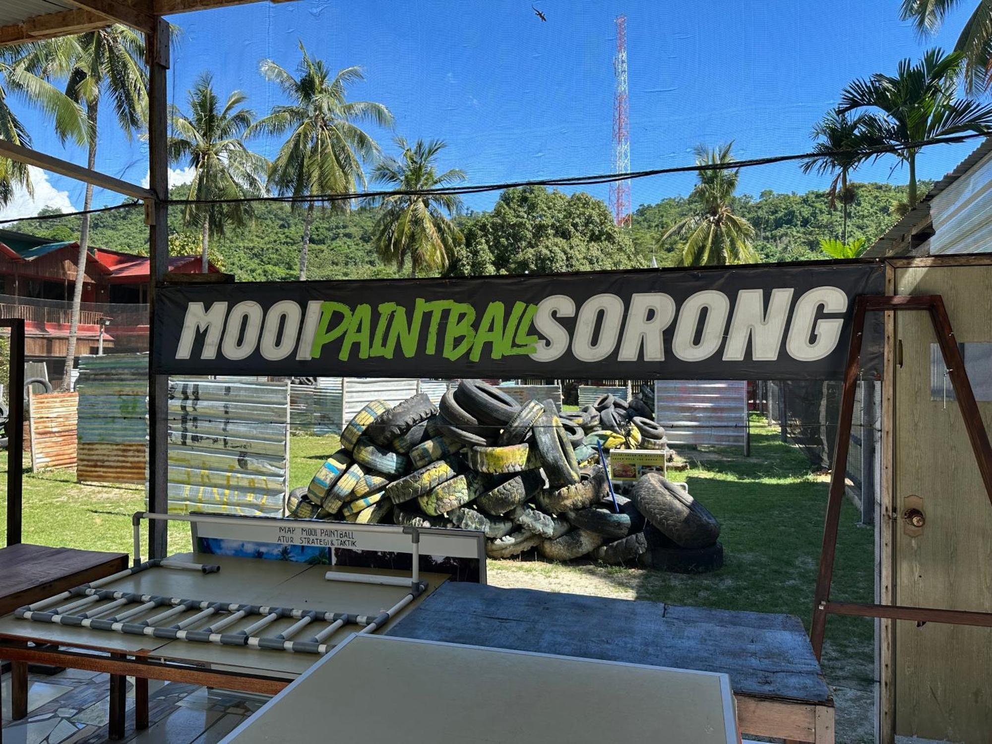 Mooi Park Hotel Sorong Bagian luar foto